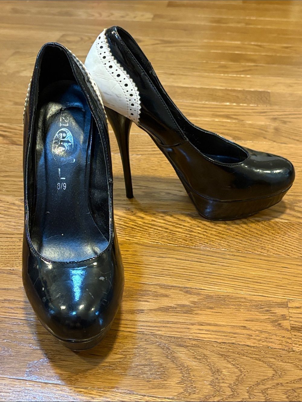 Rue21 | Black & White Stiletto High Heels Size Large 8/9